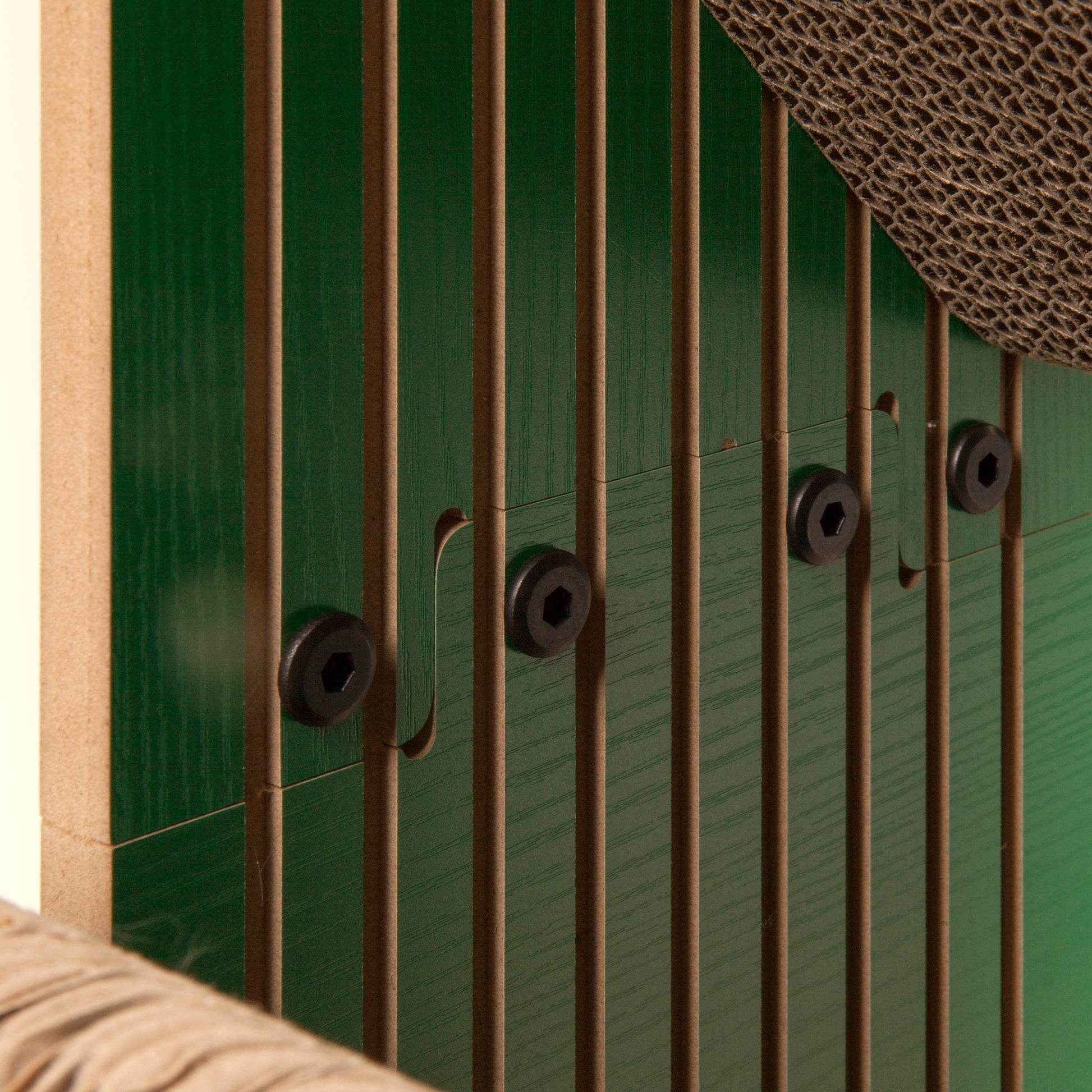 Small Cactus Cat Tree, close up view on the backboard